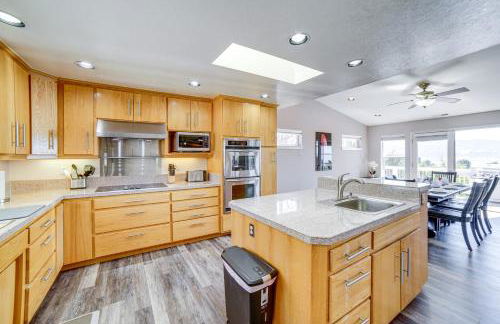 Lakeport Home with Stunning Lake and Mountain Views - Foto 11