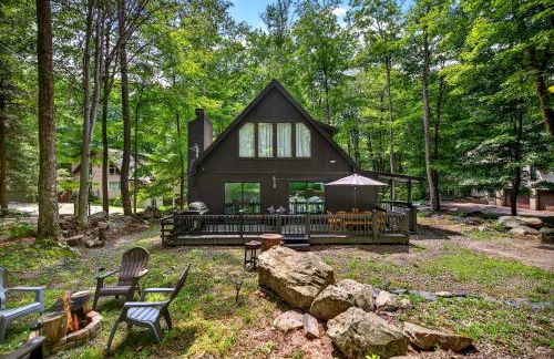 Hideout Pocono Chalet - Foto 77