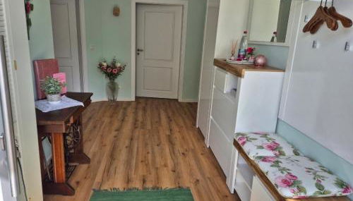 Rosenhaus Nähe Bodden und Ostsee an den Kranichfeldern - Foto 2