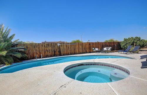 Pool & Hot Tub! Centrally Located, Less Than 3 Miles to The Strip! - Foto 15