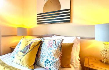 A cozy retreat in the heart of Ilkley - Photo 5