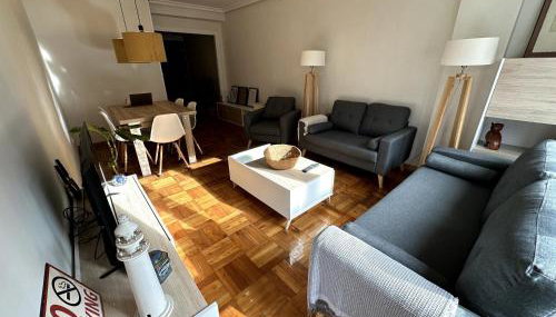 Piso reformado centro de Oviedo - Foto 2