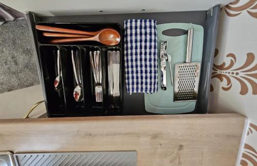 By-the-Beach, Sea view 2 bedroom Loft Studio Apartment & Free Parking - Foto 3