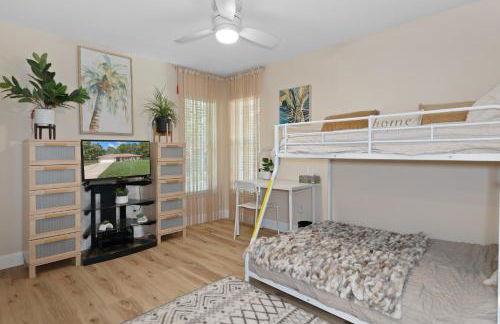Minutes to boat ramps and beach and private pool! - Foto 42