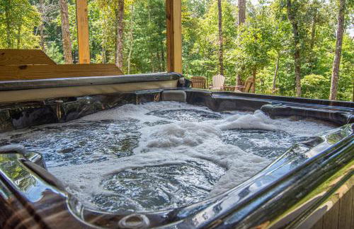 Mountain Hideaway with Hot Tub & Fire Pit - Foto 12