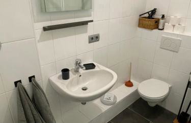 Airport Apartment für 4 - Smart TV - Küche - eCharger - Foto 20