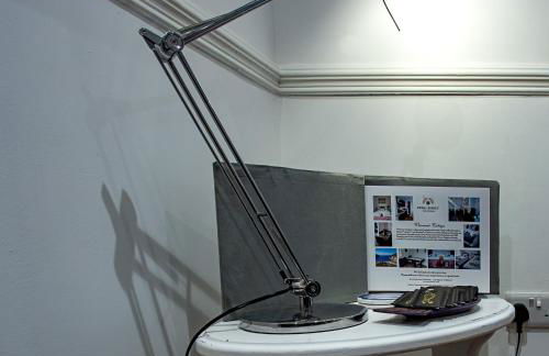 Cottage, Hot Tub, Open fire, Games Room, large Garden Sleeps 2-8 - Foto 16