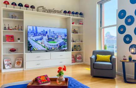 Downtown Cleveland: Steps To Sports & Events 2 Bedroom Condo by RedAwning - Foto 30