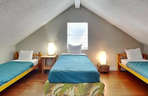 Yellow Belle on Avenue L - Foto 21