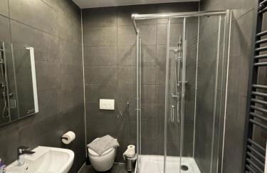 Harmony - 4 Schlafzimmer 2 Bäder Ganzes Apartement - Foto 18