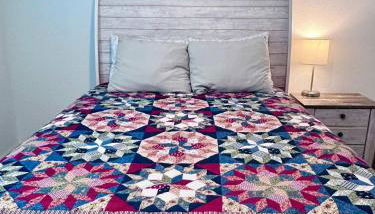 Newly built home Spacious & Comfortable 4BR 2BA - Photo 2