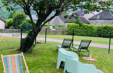 La Suite Unique - Le jardin sur les Pyrénées- vue panoramique montagne -jardin clôturé privé de 100m2-Parking-Linge de lit et serviettes compris- - Foto 8