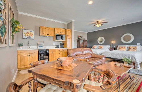 Large, Cozy Midway Studio with Mountain Views! - Foto 12