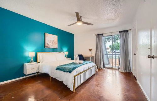 Your 2B Getaway - Steps 2 Dtwn - Sleeps 6 - Pool and Prkg - Foto 22