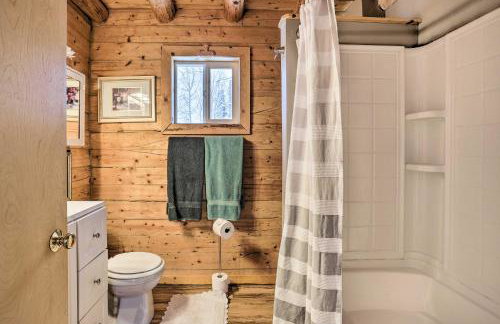 Snowshoe Cabin with Gas Grill Fish and Hike! - Foto 18