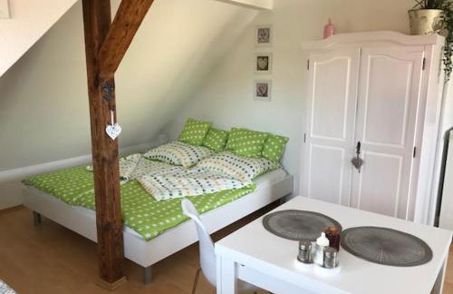 Liebevoll eingerichtete Ferienwohnung im DG - Foto 3