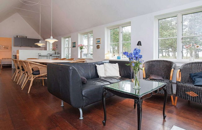 10 Person Holiday Home in Askeby - Foto 20