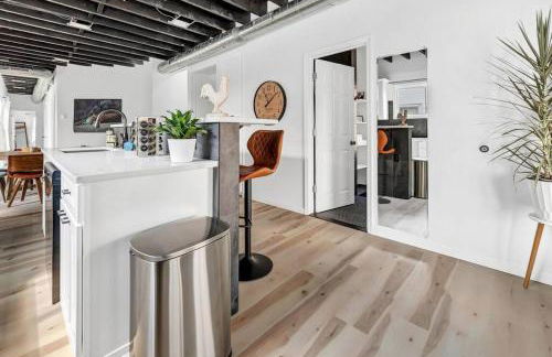 Cool Urban Stay Downtown Loft - Photo 43