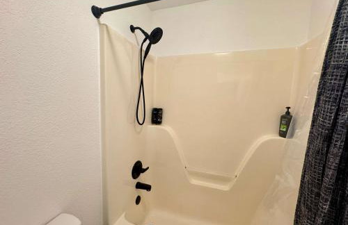 Razorback Retreat- 5 mi to University of Arkansas - Foto 31