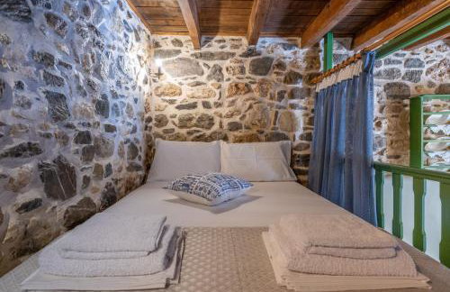 Aggel's House - stone house - private pool - courtyard - countryside views - Foto 30