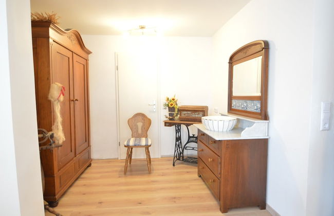 Holiday Home in Morscheid-riedenburg With Balcony - Photo 5