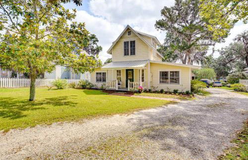 1 Block to Crescent Lake Charming Home with Porch! - Foto 3