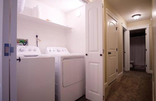 Modern Home with 3-Car Garage & Large Yard - Photo 20