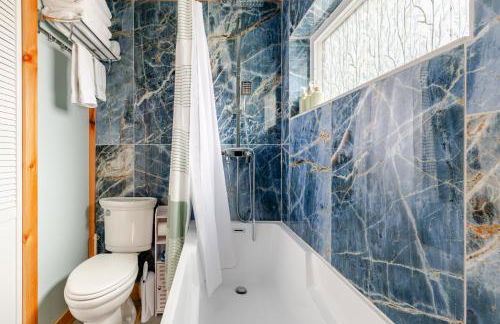 Secluded Private Retreat with Cabin & Vintage Airstream - Foto 22