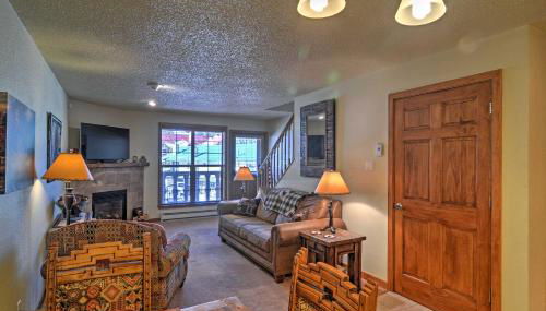 Red River Home with 2 Balconies - 1 Block to Main St - Foto 5