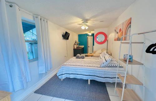 Salthaus West Palm Beach - NEW Saltwater Pool & Spa! - Foto 18