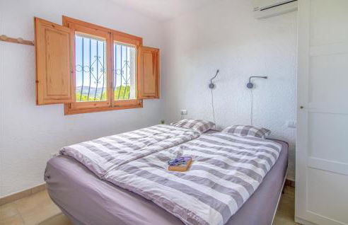 Awesome Home In Pedreguer With Kitchen - Foto 23