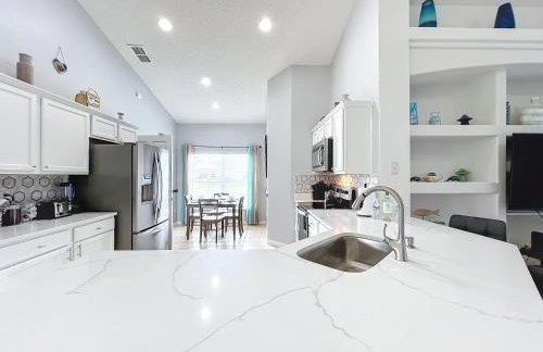 Beach Theme Vacation Pool Spa Home Mins to Disney - Foto 20