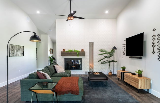 Upstay - Farmhouse on 10 Acres w Pool-tennis-games - Foto 22