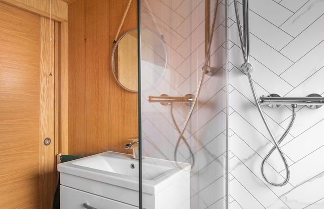 The Four Sisters Boatel - Foto 73