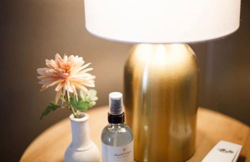 The Charming Bungalow 2BD 1BTH - Foto 10