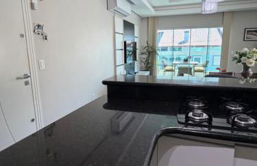 4 ILHAS, 2 SUITES, 2 GARAGENS - Photo 3