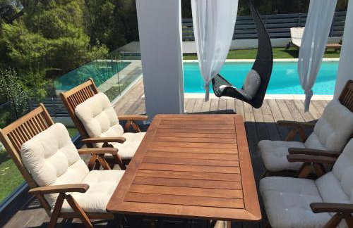 Luxurius villa with sea view - Foto 13