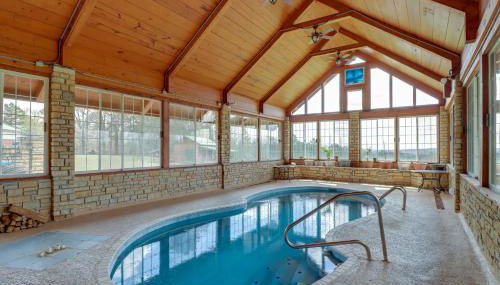 Mountain Views and Shared Pool Ozarks Family Home - Foto 2