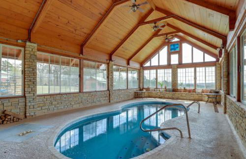 Mountain Views and Shared Pool Ozarks Family Home - Foto 2