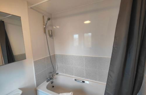 Lakeside-Dakota 3bed house 2bath parking M27 J5 Southampton Airport sleeps 6 - Foto 11