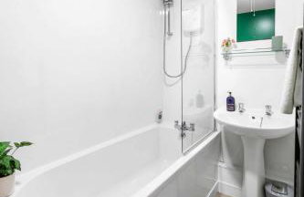 Modern 1BR Apartment - Close to ferry terminal with free parking - Foto 10