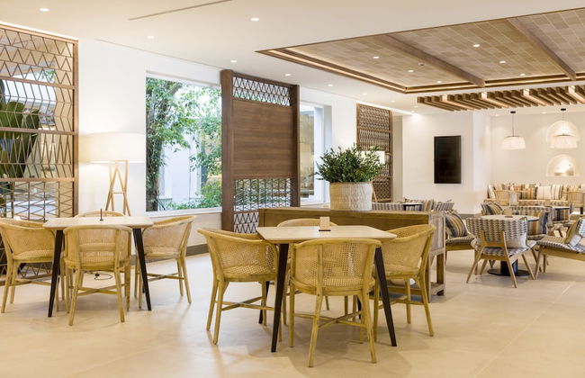 Hotel ILUNION Menorca - Photo 29