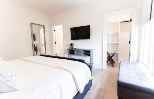 Minutes to Downtown Huge Outdoor Deck HOT TUB - Foto 44