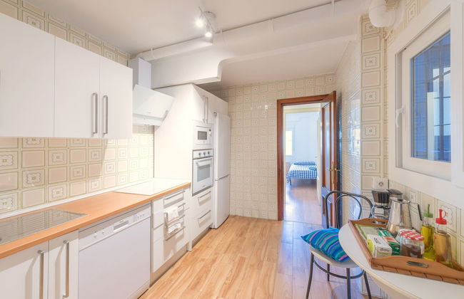 Skysea Holidays Malaga Centro - Photo 5