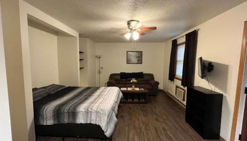 Tomah Apartment - 201 E Veterans Unit J - Foto 2