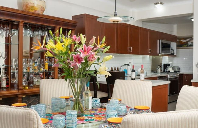 Ocean Front Condo With Pool Sleeps 6 Adults - Foto 8