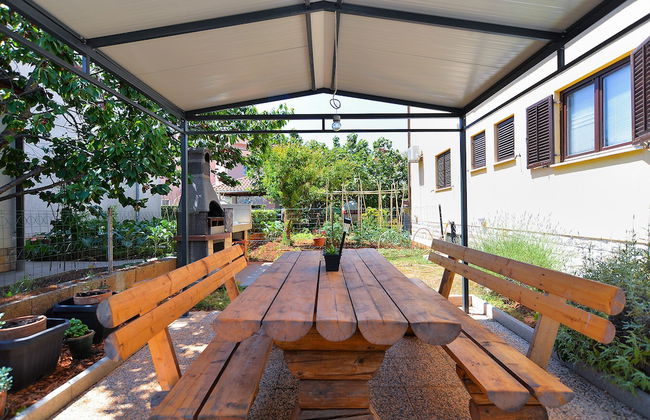 Apartment Stana 242 - Photo 1