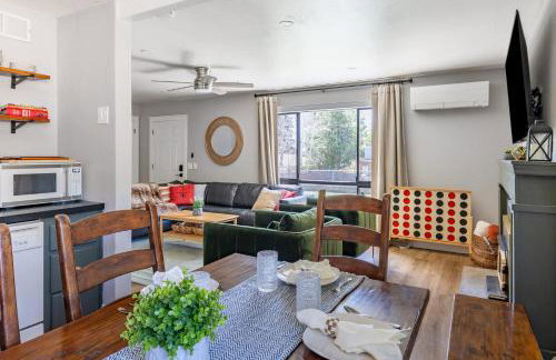 Scenic Mountain Getaway by the Park - Foto 44