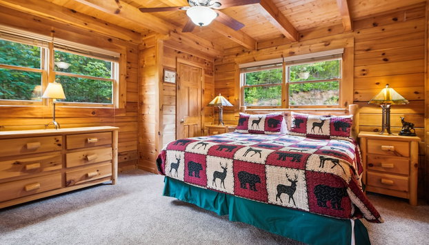 Wilderness Lodge 3 Bedroom Cabin by RedAwning - Foto 5, Habitación