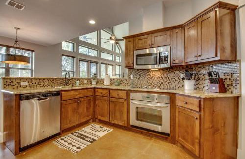 Lakefront Home with WiFi, Entertainment, Dock & Lake Views - Dogs OK - Photo 12